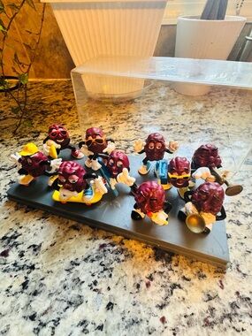 ✨Vintage California Raisins Figurine Set of 10 Collectibles